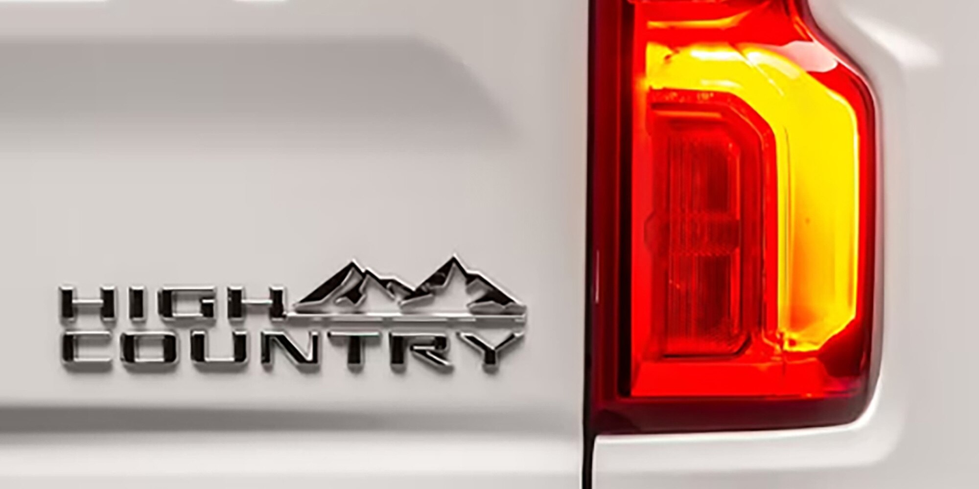 Emblema traseiro exclusivo na Silverado 2025